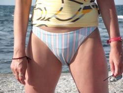 Best cameltoe bikini on the beach 36/42