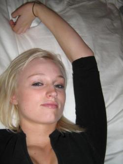 Hot blonde amateur teen 9 49/75