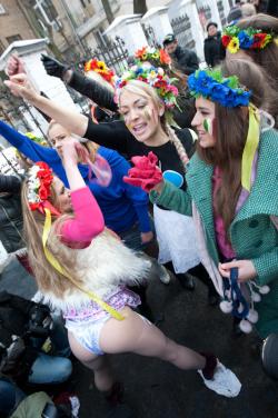 Satin panties - femen ukraine 2/9