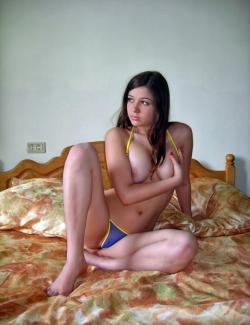 The beautiful anya oxi 41/50