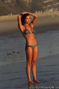 Jasmine waltz beach bikini pictures are hot 5/36