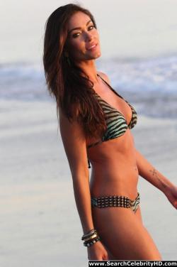 Jasmine waltz beach bikini pictures are hot 10/36