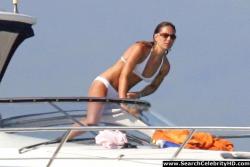 Kate middleton shows off her white hot bikini body 4/18