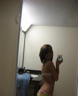 Selfshots - brunette beauty with tiny tits serie 4 4/15