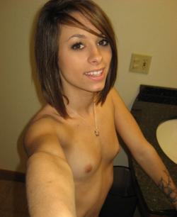 Selfshots - brunette beauty with tiny tits serie 4 14/15