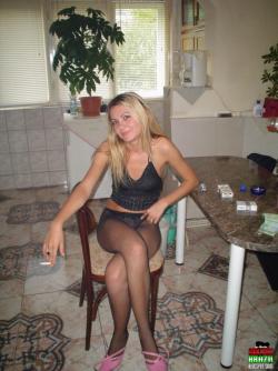 Extremely gorgeous blonde teen naked! 4/30