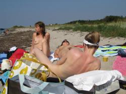 Saggy old nudists 15/25