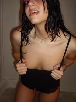Emo brunette posing in her bathroom - teen serie 6 2/26