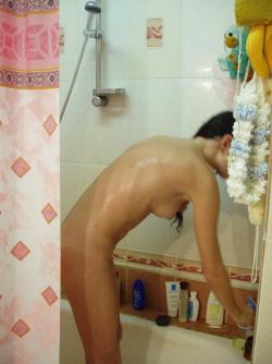 Pretty brunette takes a shower - teen serie 67 6/10