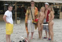 Teens on the beach - 04  29/50