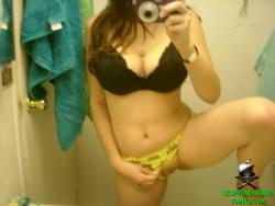 A busty teen bombshell took some sexy selfpics  57/65