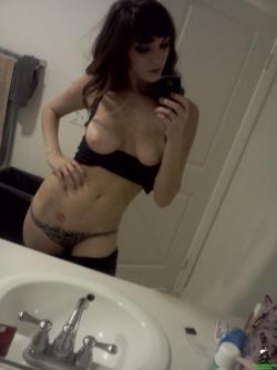 Cellphone hacked - amazing tina self shots (hd) 14/70