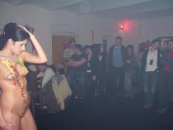 Party girls - valentine striptease and bodypainting 55/73