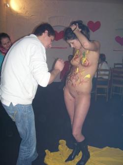 Party girls - valentine striptease and bodypainting 64/73