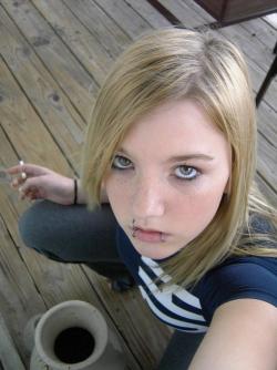 Selfshots - blonde pussy 24/134