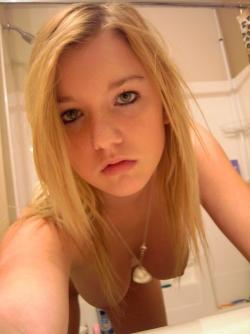 Selfshots - blonde pussy 29/134