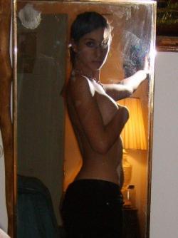 Selfshots - amateur girl 15/56