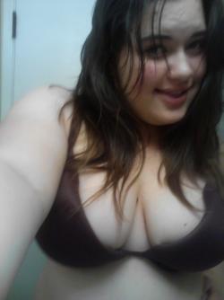 Stupid teen with fat titties 16/37