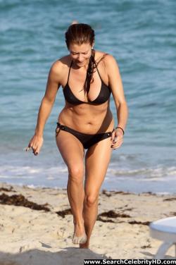 Kate walsh bikini pokies - celebrity 5/9