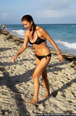 Kate walsh bikini pokies - celebrity 7/9