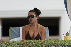 Vida guerra - bikini candids in maui - celebrity 2/10