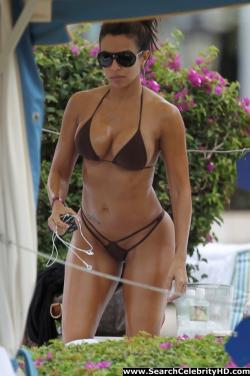 Vida guerra - bikini candids in maui - celebrity 5/10