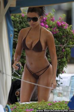 Vida guerra - bikini candids in maui - celebrity 6/10