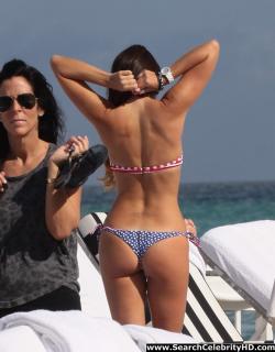 Claudia romani - bikini candids in miami - celebrity 7/16