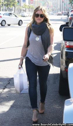 Hilary duff - out and about shopping candids in beverly hills - celebrity 1/54