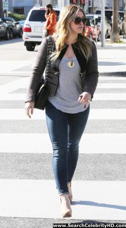 Hilary duff - out and about shopping candids in beverly hills - celebrity 3/54