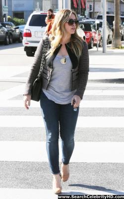 Hilary duff - out and about shopping candids in beverly hills - celebrity 5/54
