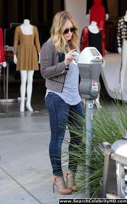 Hilary duff - out and about shopping candids in beverly hills - celebrity 12/54