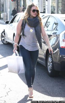 Hilary duff - out and about shopping candids in beverly hills - celebrity 23/54
