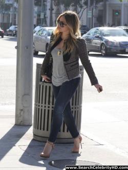 Hilary duff - out and about shopping candids in beverly hills - celebrity 25/54