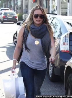 Hilary duff - out and about shopping candids in beverly hills - celebrity 27/54