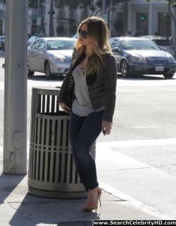 Hilary duff - out and about shopping candids in beverly hills - celebrity 35/54