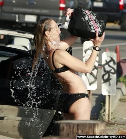 Helen hunt still looks pretty good in a bikini - celebrity 33/53