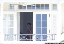 Rihanna naked ass and topless boobs candids through her balcony window - celebrity 4/40