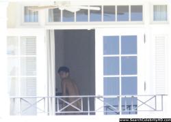 Rihanna naked ass and topless boobs candids through her balcony window - celebrity 23/40