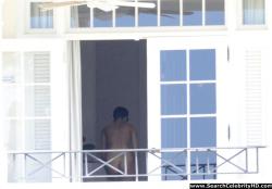 Rihanna naked ass and topless boobs candids through her balcony window - celebrity 34/40