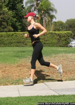 Ali larter - jogging candids in west hollywood - celebrity 4/14