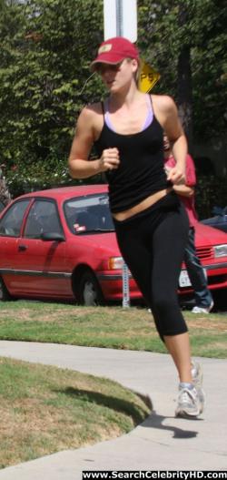 Ali larter - jogging candids in west hollywood - celebrity 12/14