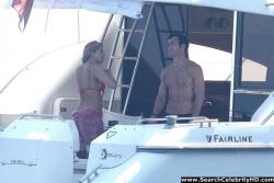 Jennifer aniston - bikini candids in capri - celebrity 9/14