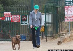 Jessica biel - ass candids at runyon canyon - celebrity 5/9