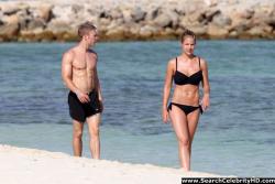 Gemma atkinson - bikini candids in aruba - celebrity 17/22