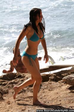 Jennifer lawrence - bikini candids in hawaii - celebrity 16/24