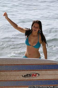 Jennifer lawrence - bikini candids in hawaii - celebrity 20/24