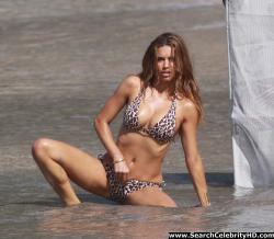 Adriana lima amazing ass and hot camel-toe - celebrity 62/65
