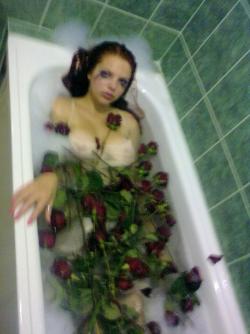 Girls in bath 1 33/50