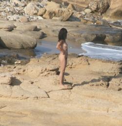 Amateur girls on beach 12 14/55